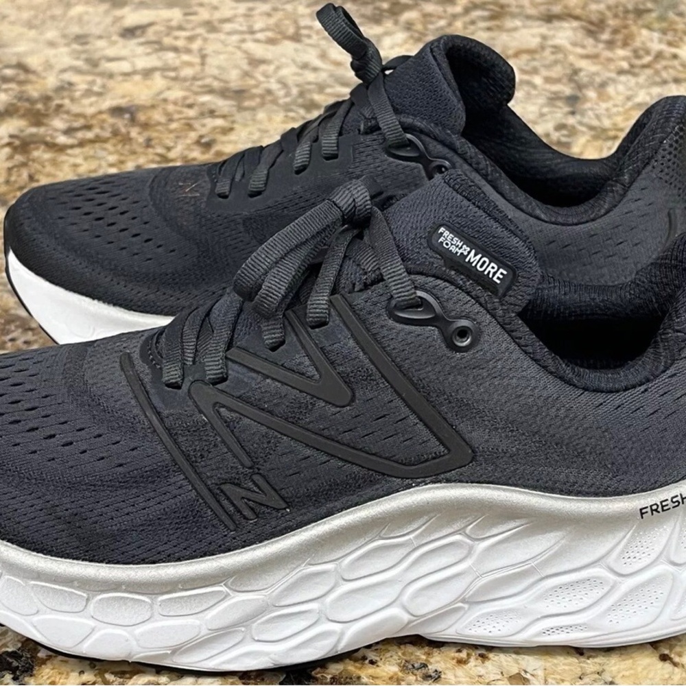 Newbalance women’s fresh foam v4.